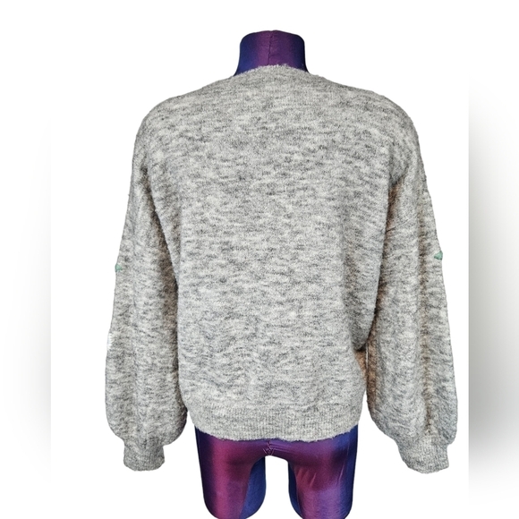 BNCI Gray Embroidered Daisy Oversized Wool Sweater Balloon Sleeves Size XS - Picture 5 of 8